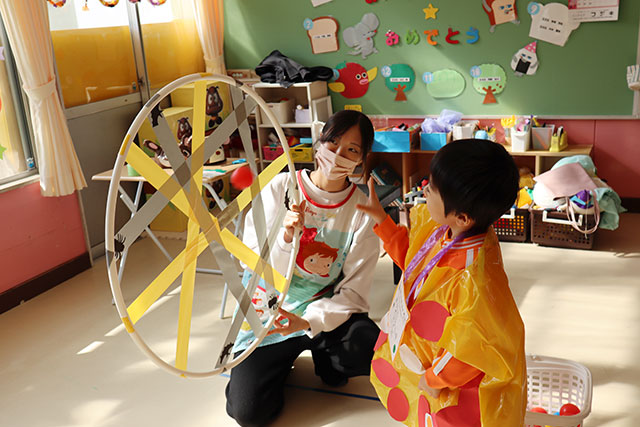 ハロウィンパーティーでゲームをしたよ。5