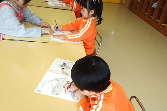 頑張っています。書き方練習1